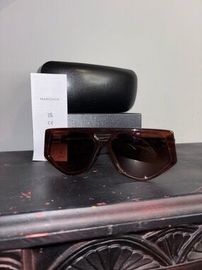 Victoria Beckham Made in Italy Brown Bridge Sunglasses NWT